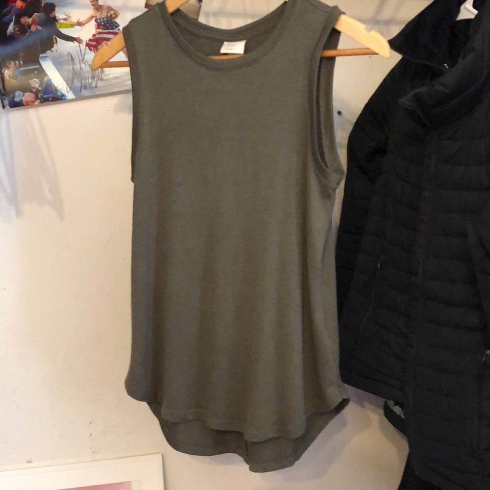 Soft, rich garden green tank